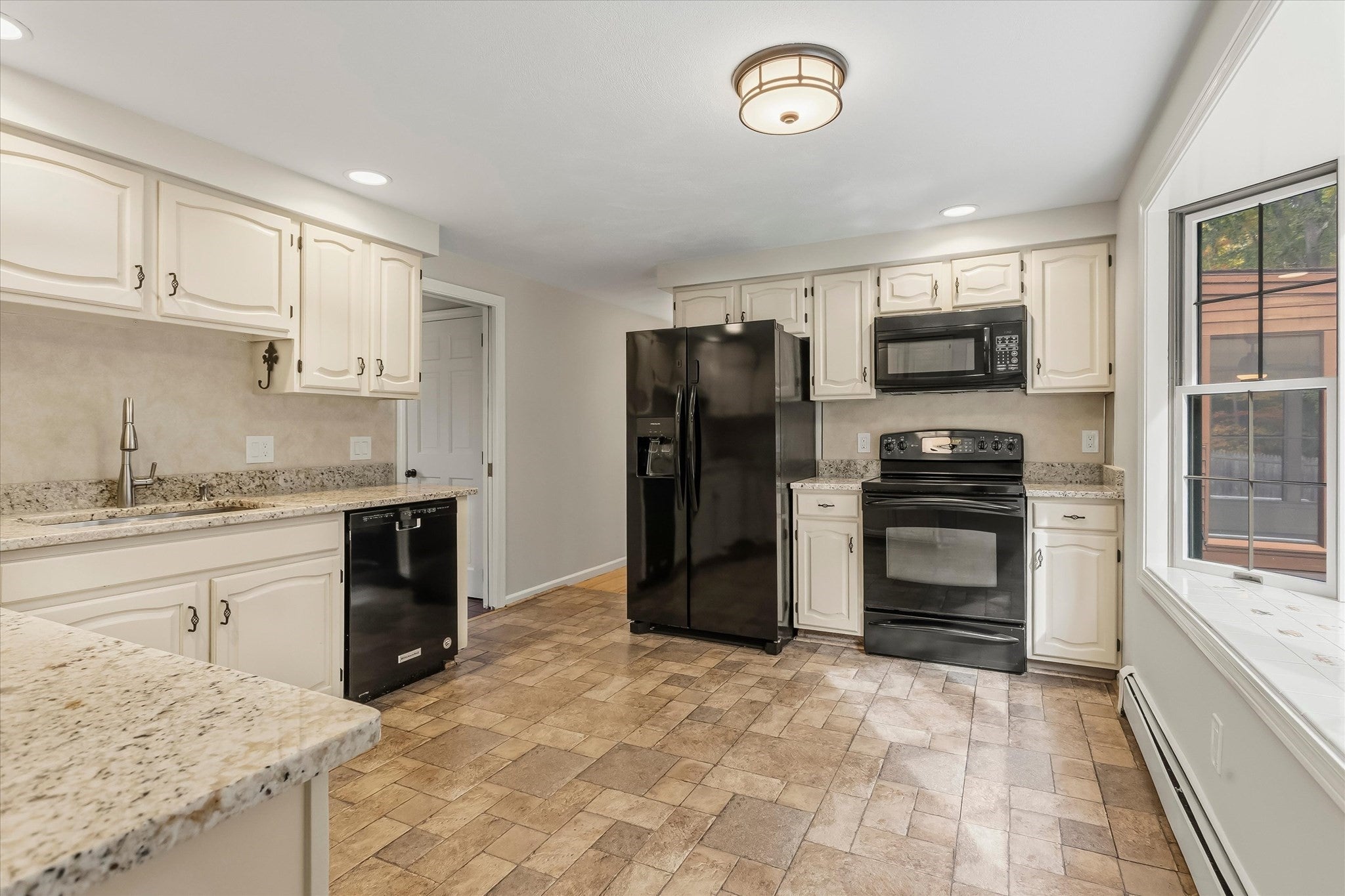 55 Anne Rd, Norwood, MA, 55 Anne Rd, Norwood, MA Photo #12