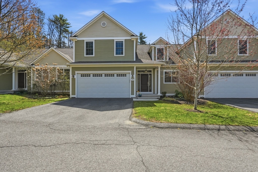 208 Pine Street 53