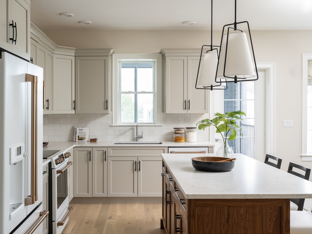 266 Monponsett Street 1209