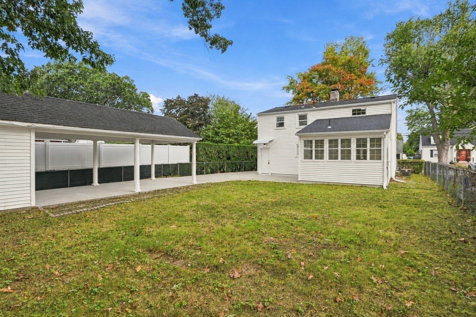 48 Dana St, Springfield, MA Photo #23