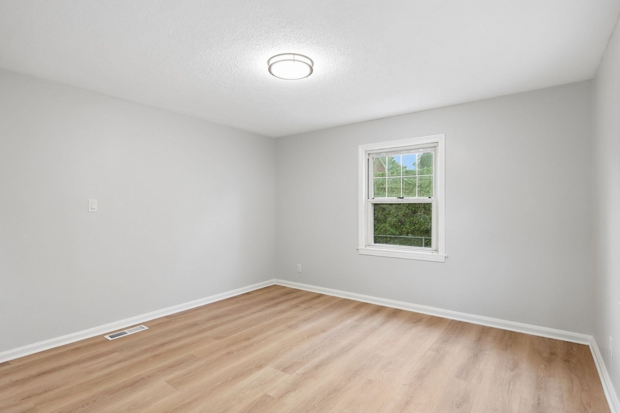 48 Dana St, Springfield, MA Photo #14