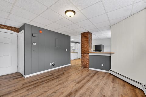 42 Almont St 3R Medford MA 02155