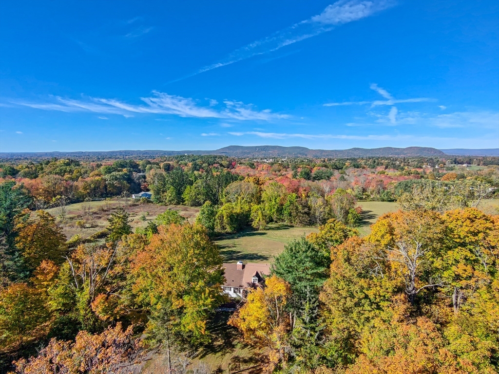 121 Cold Hill Rd