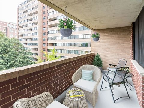 9 Hawthorne 7N Boston MA 02114