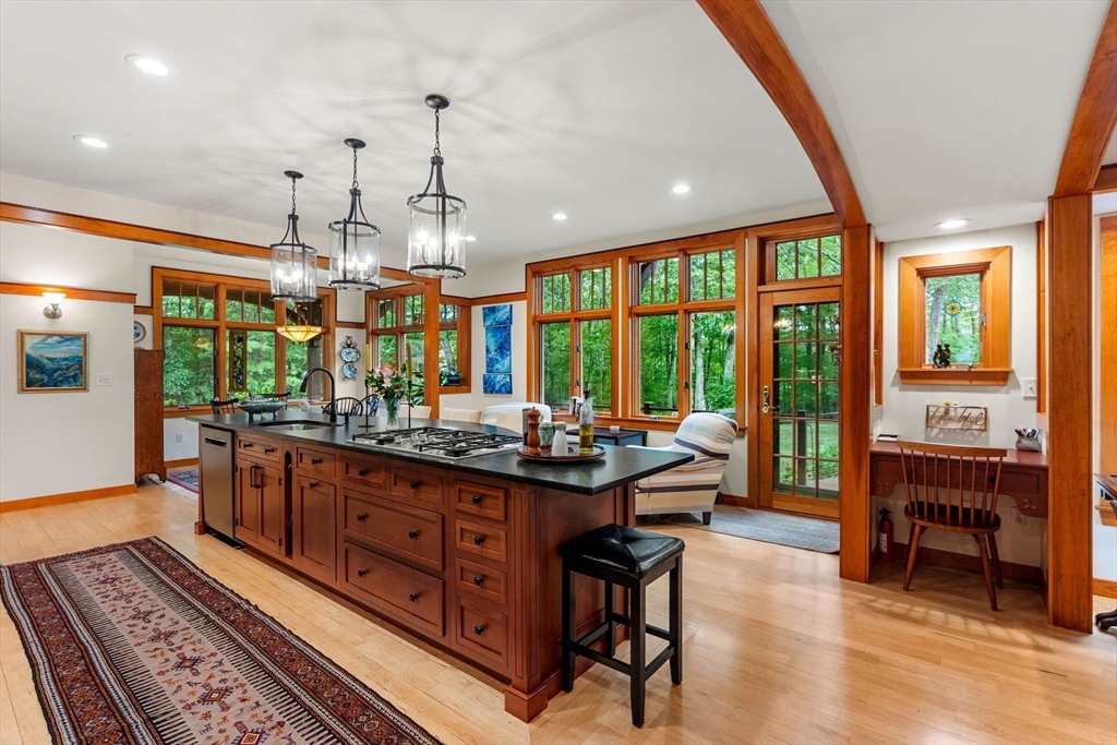 11 Oakwood Knoll Rd