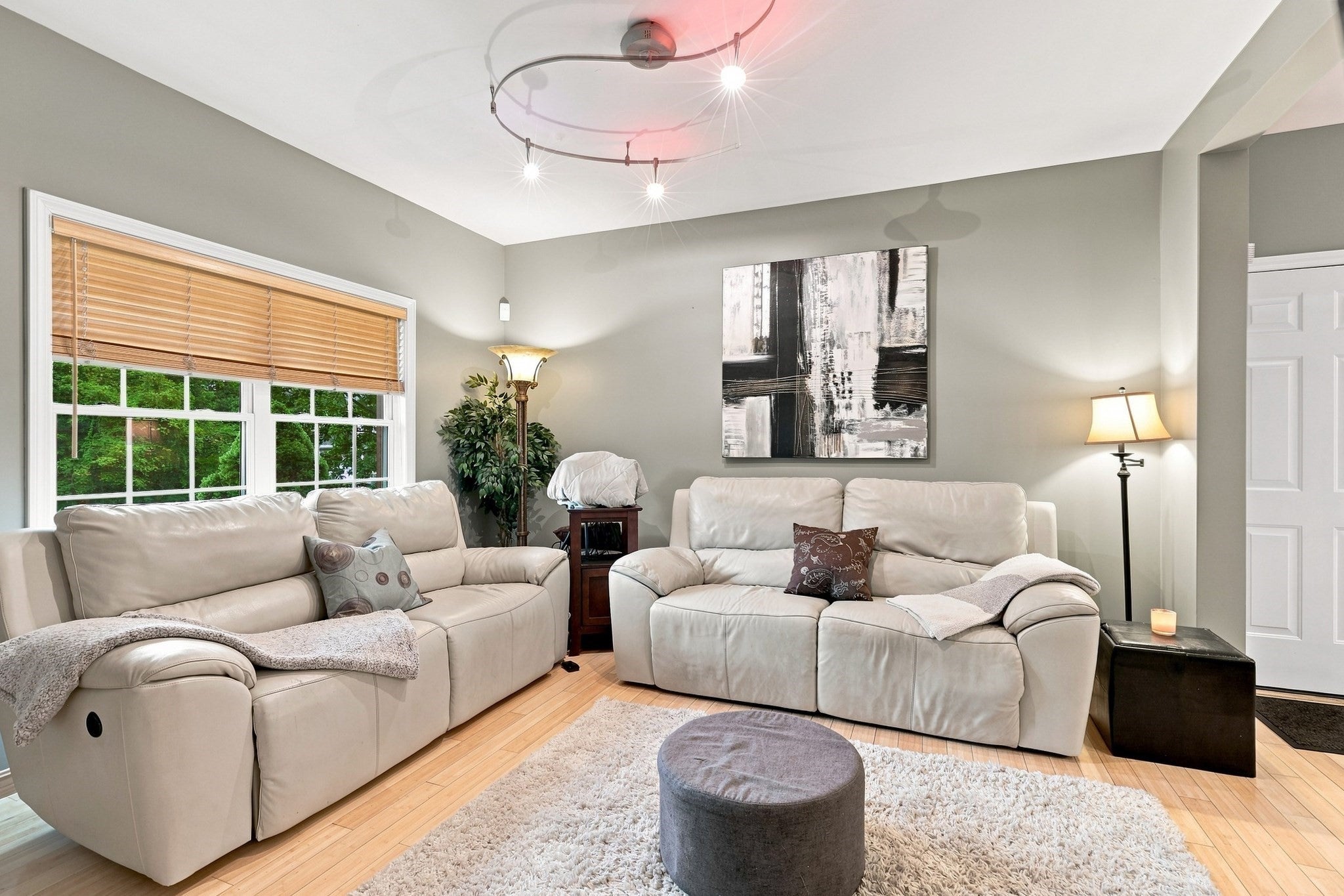 4 Oakes Circle #4, Millbury, MA Photo #7
