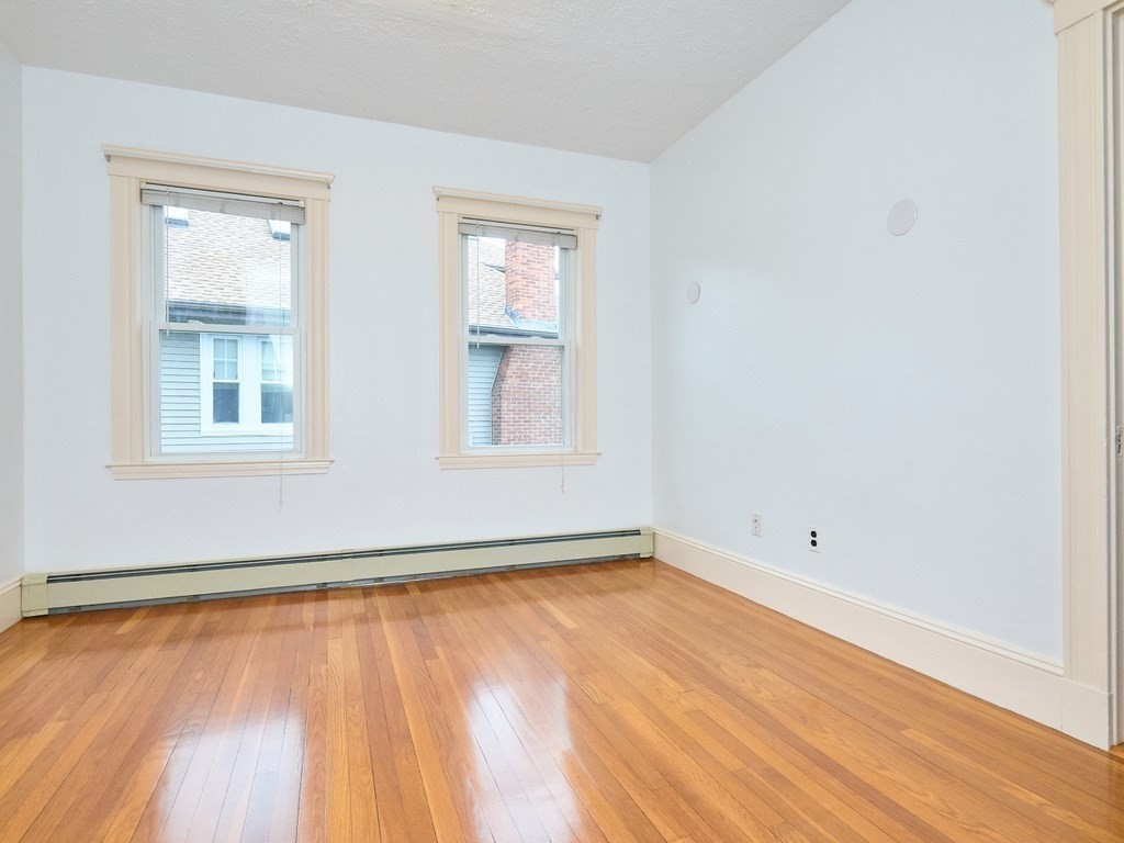 Belmont, Massachusetts 02478, United States, 3 Bedrooms Bedrooms, ,1 BathroomBathrooms,Residential,Active,100204