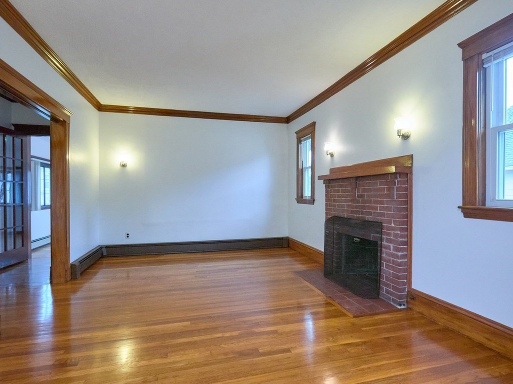 Belmont, Massachusetts 02478, United States, 3 Bedrooms Bedrooms, ,1 BathroomBathrooms,Residential,Active,100204