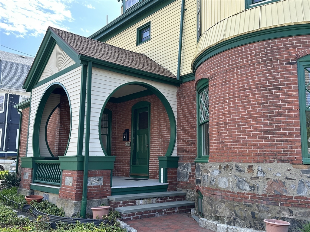 124 Boston Avenue