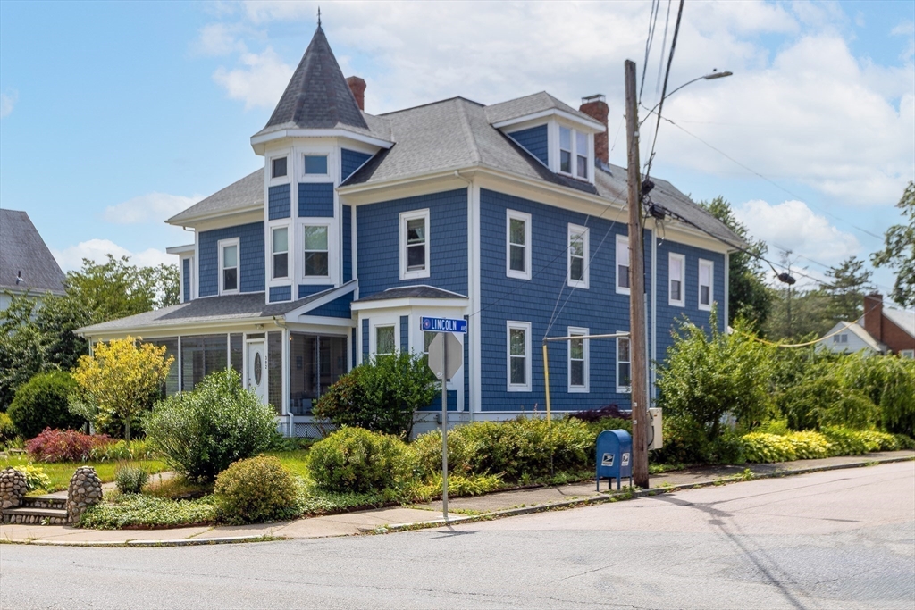 392 North Main