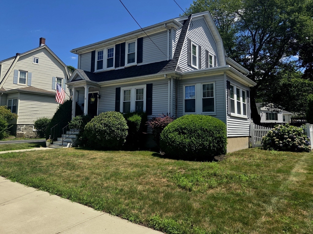 10 Hughes St