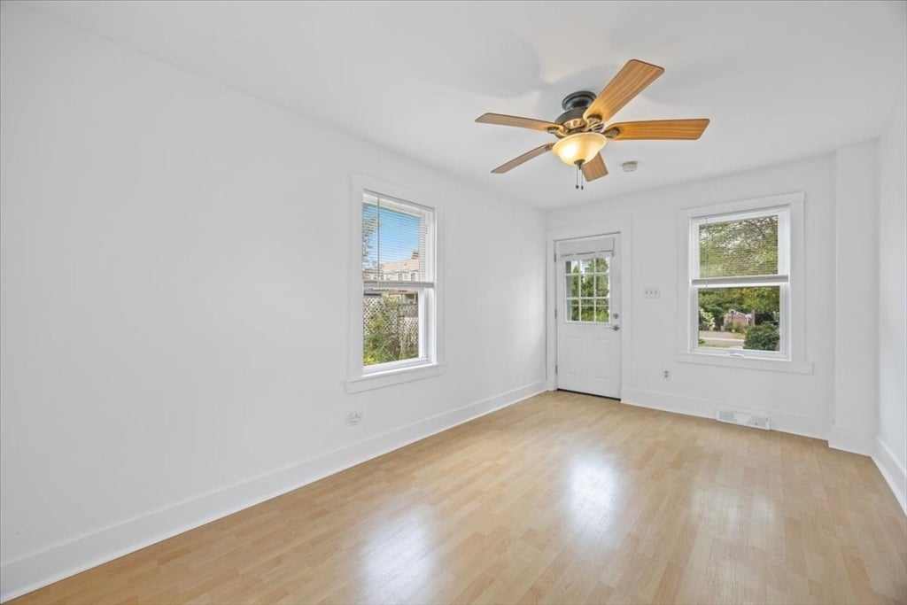 90 Middlesex St