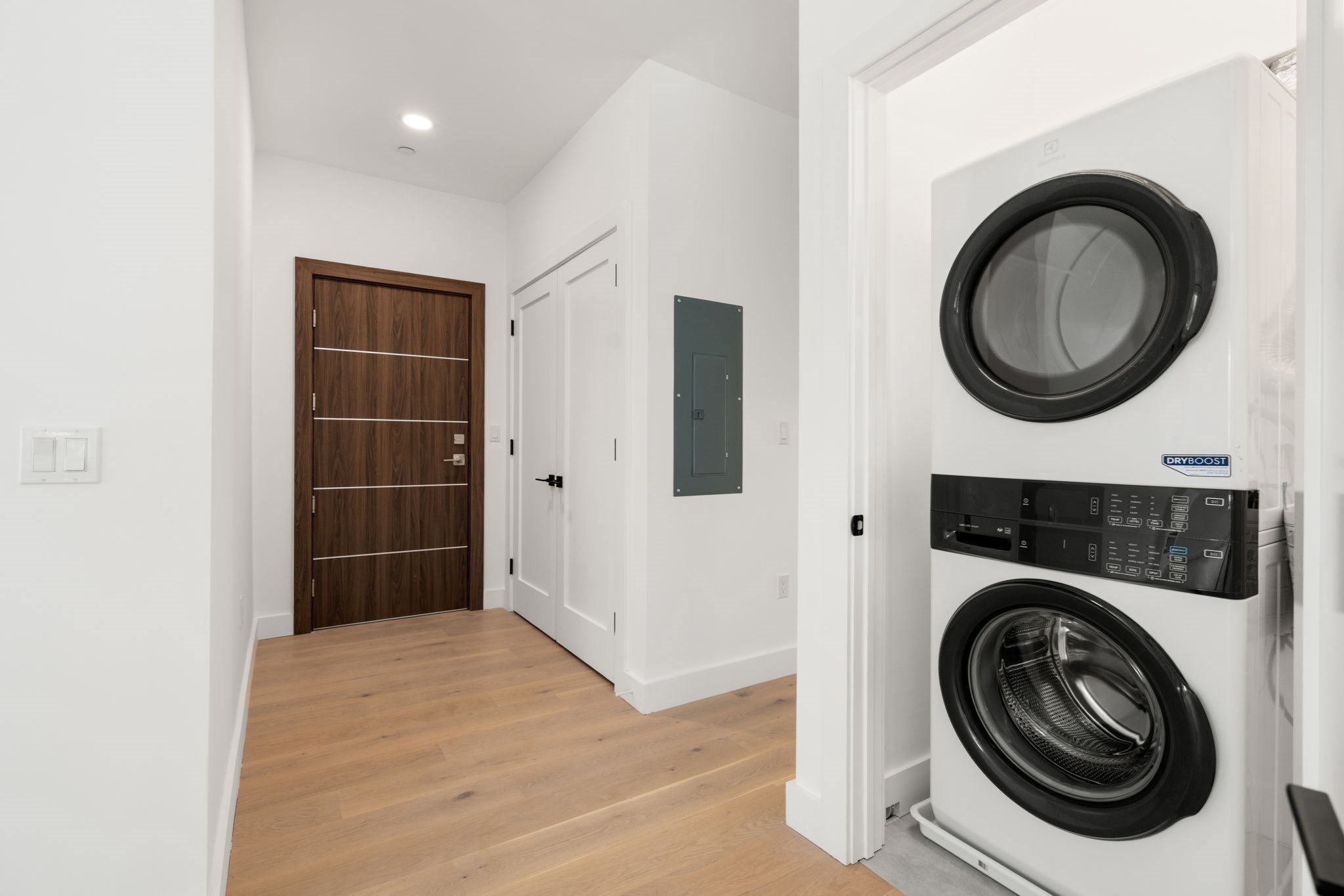 16 Stearns Rd #108, Wellesley, MA Photo #12