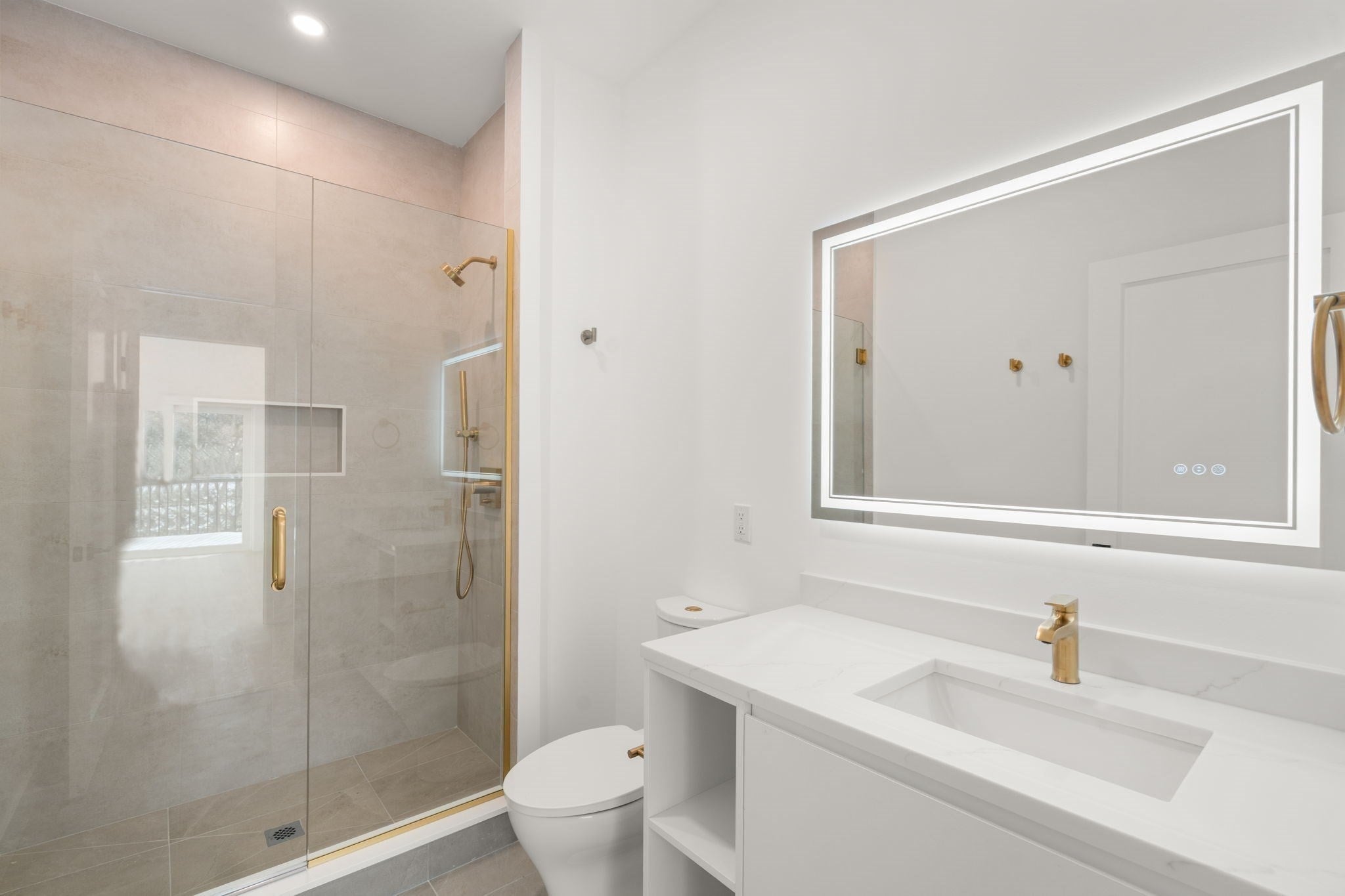 16 Stearns Rd #108, Wellesley, MA Photo #6