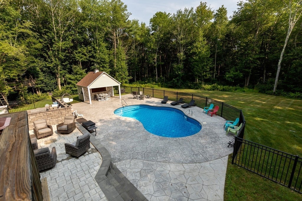 5 Debbie Ln, Freetown, MA, 5 Debbie Ln, Freetown, MA Photo #4