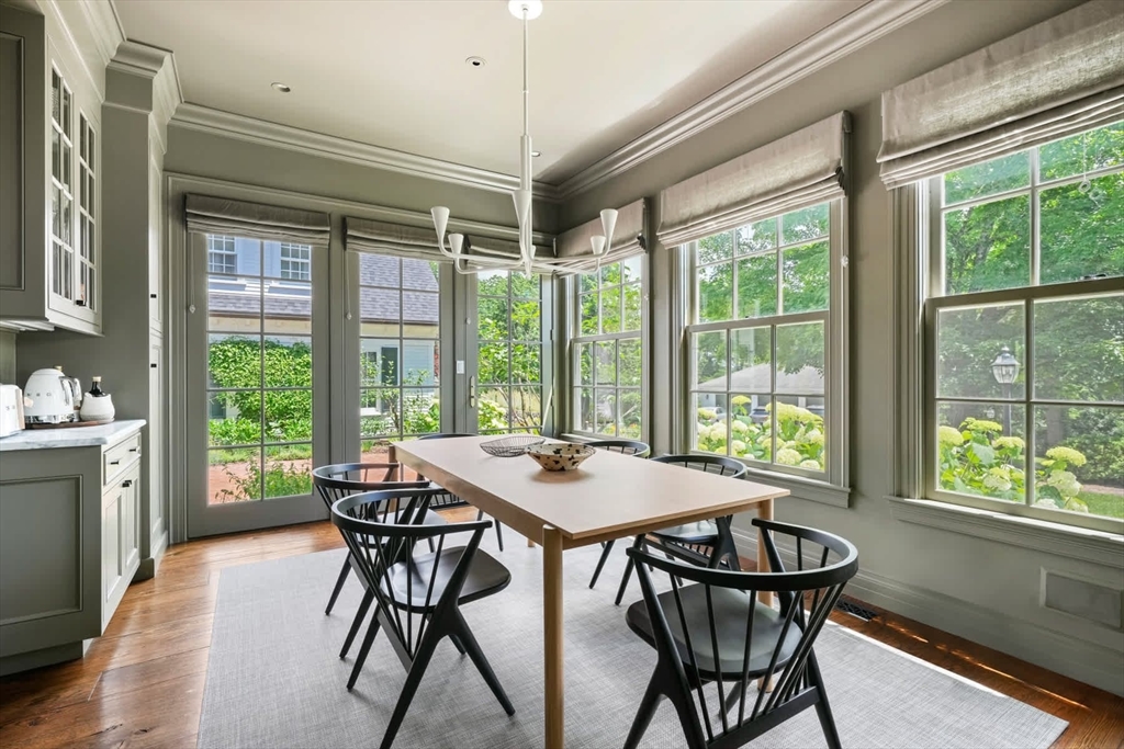 Concord, Massachusetts 01742, United States, 7 Bedrooms Bedrooms, ,9 BathroomsBathrooms,Residential,Pending,150900