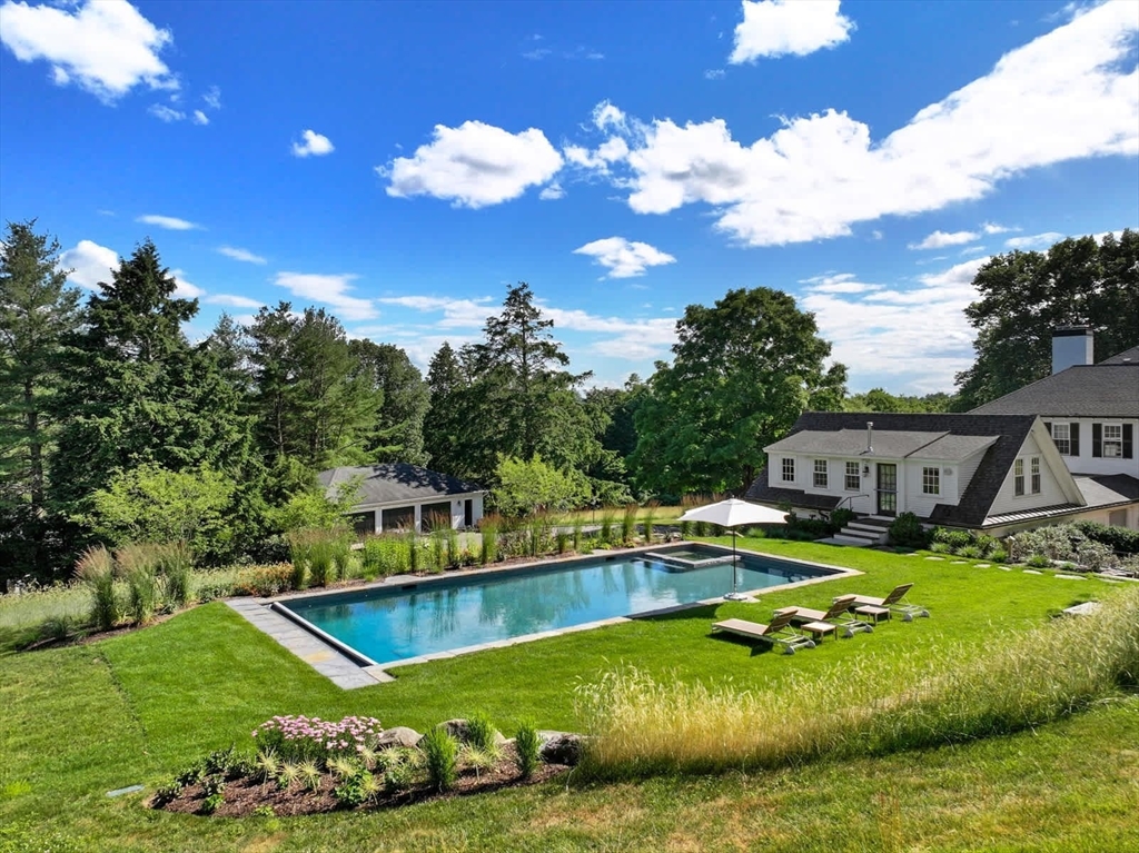 Concord, Massachusetts 01742, United States, 7 Bedrooms Bedrooms, ,9 BathroomsBathrooms,Residential,Pending,150900