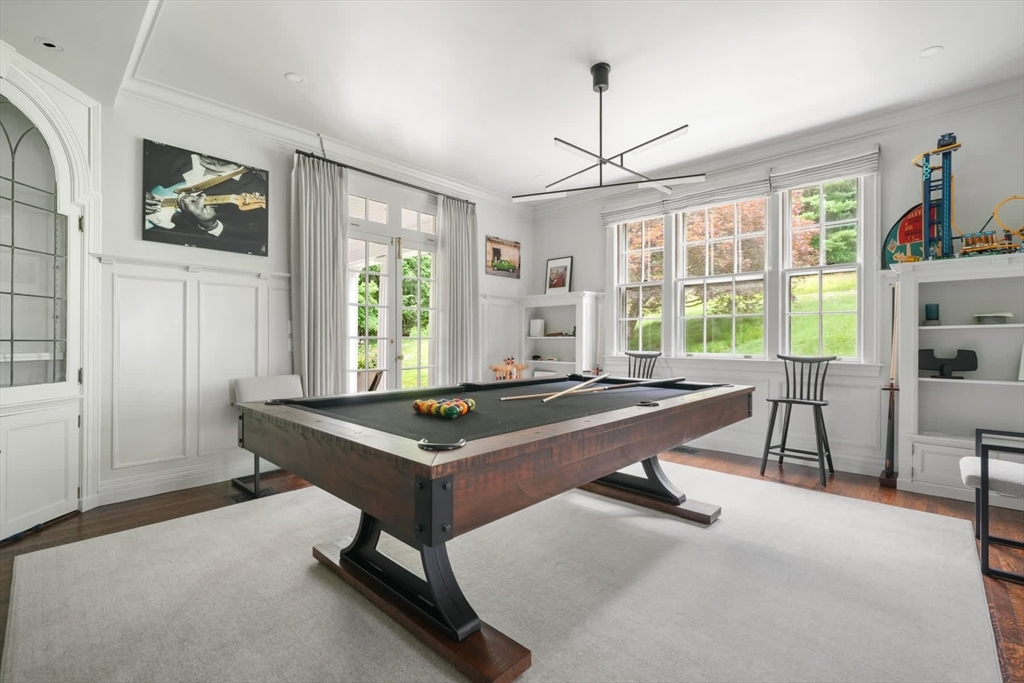 Concord, Massachusetts 01742, United States, 7 Bedrooms Bedrooms, ,9 BathroomsBathrooms,Residential,Pending,150900