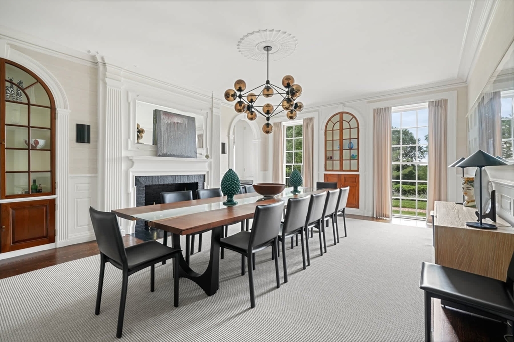 Concord, Massachusetts 01742, United States, 7 Bedrooms Bedrooms, ,9 BathroomsBathrooms,Residential,Pending,150900