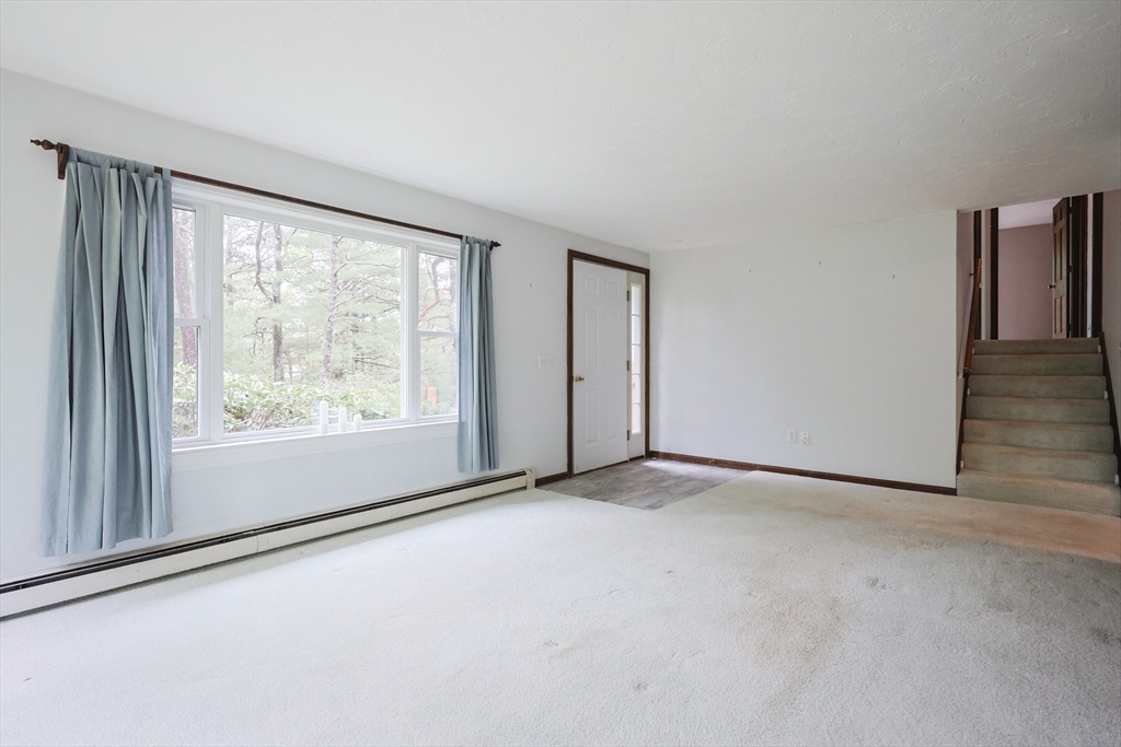 16 Fathom Road