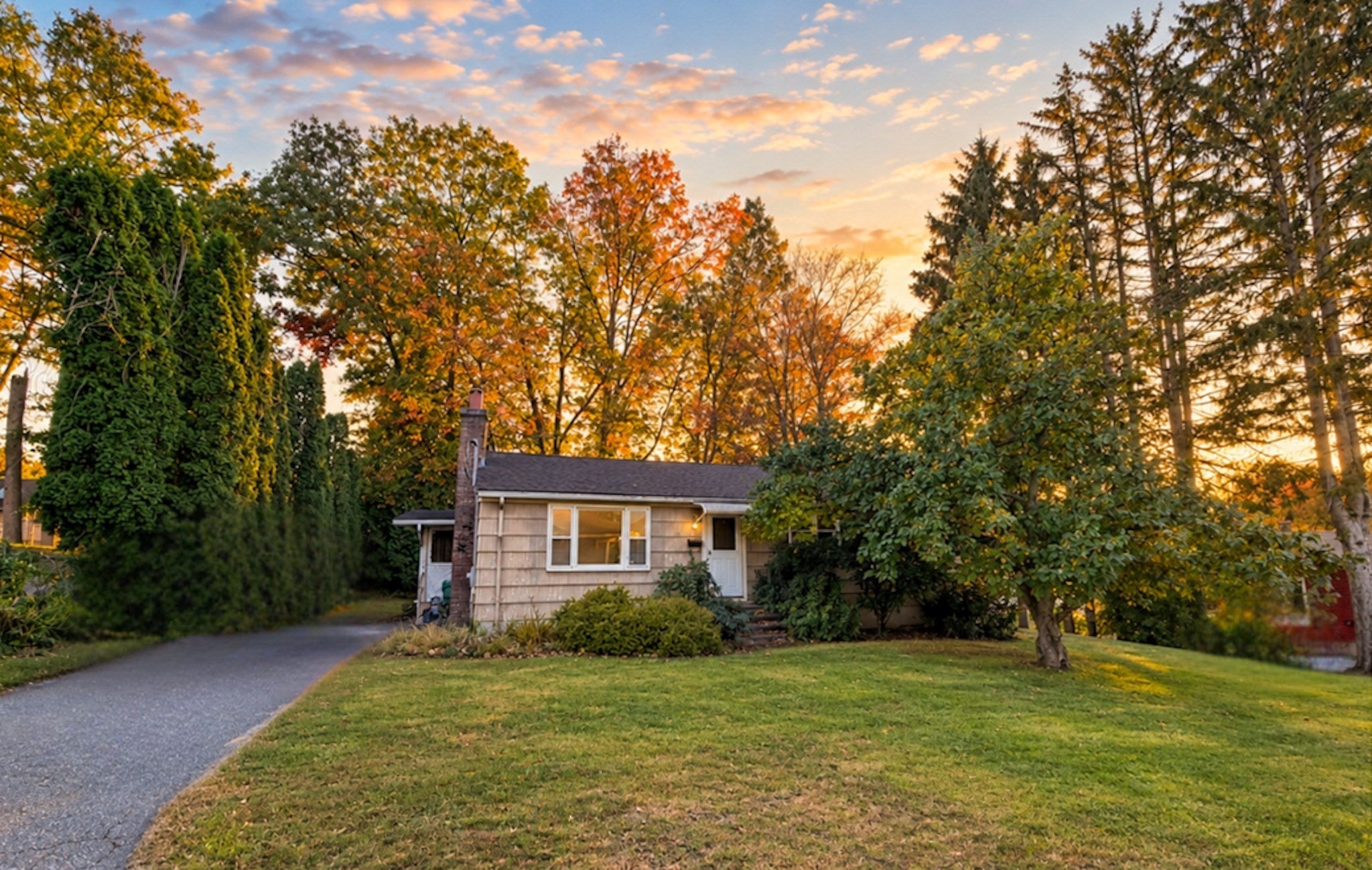 Photo of 11 Terrence Avenue, Clinton, MA