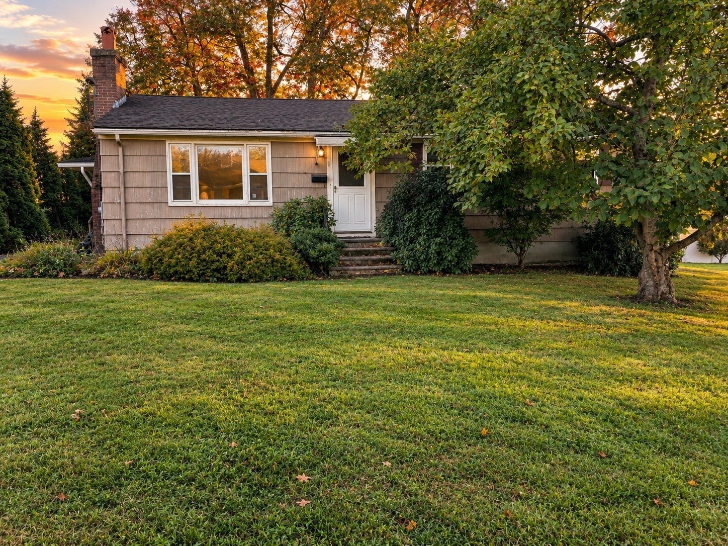 11 Terrence Avenue, Clinton, MA, 11 Terrence Avenue, Clinton, MA Photo #2