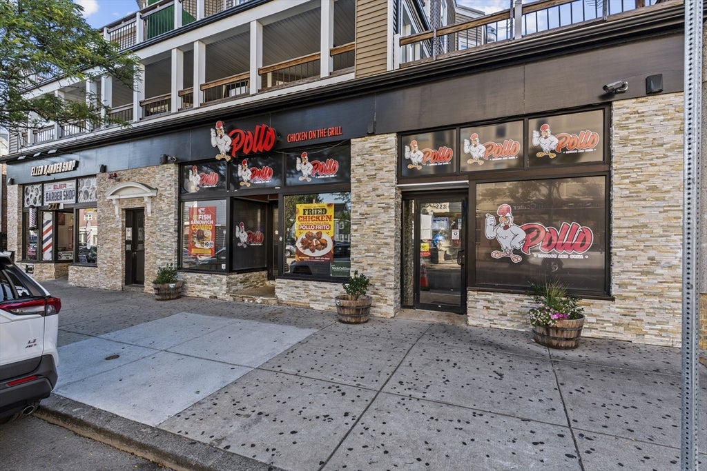 223-225 Bowdoin St