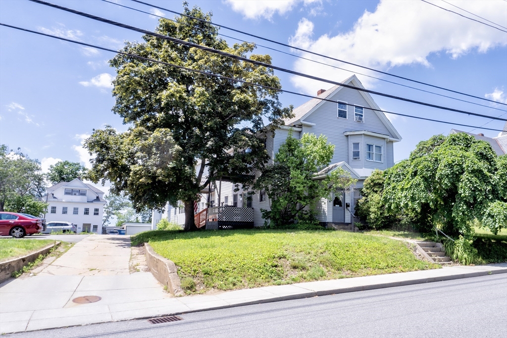 30 Graham St