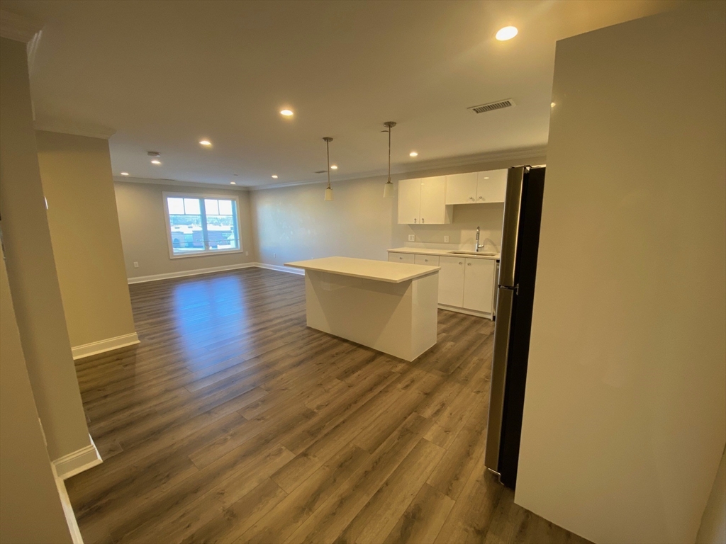 918 Providence Highway 411