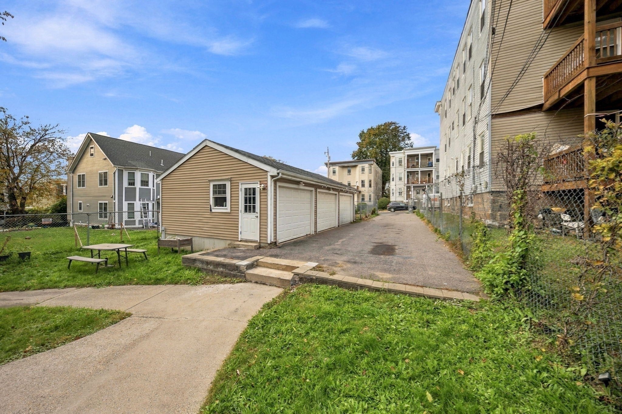 37 Kerwin St b