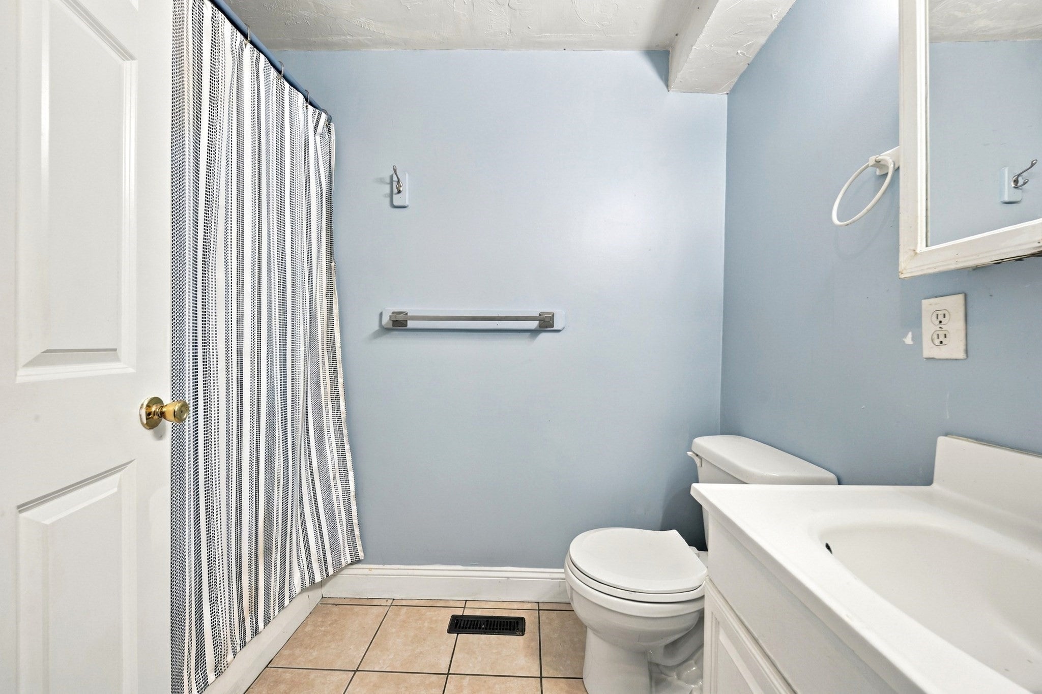 37 Kerwin St #b, Boston, MA Photo #13