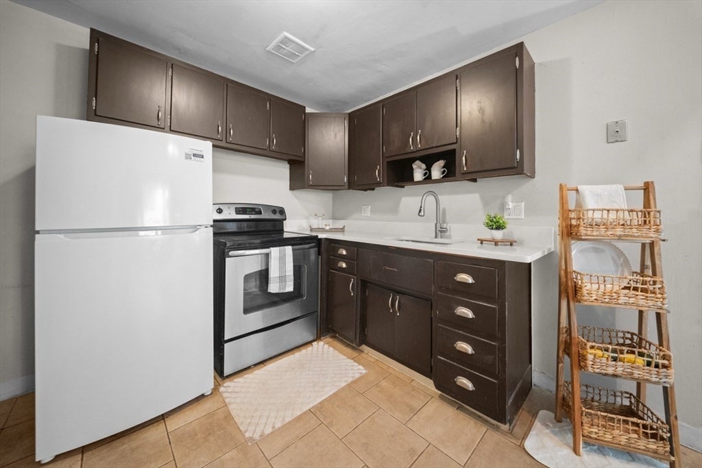109 Warren Street #3, Watertown, MA, 109 Warren Street #3, Watertown, MA Photo #10