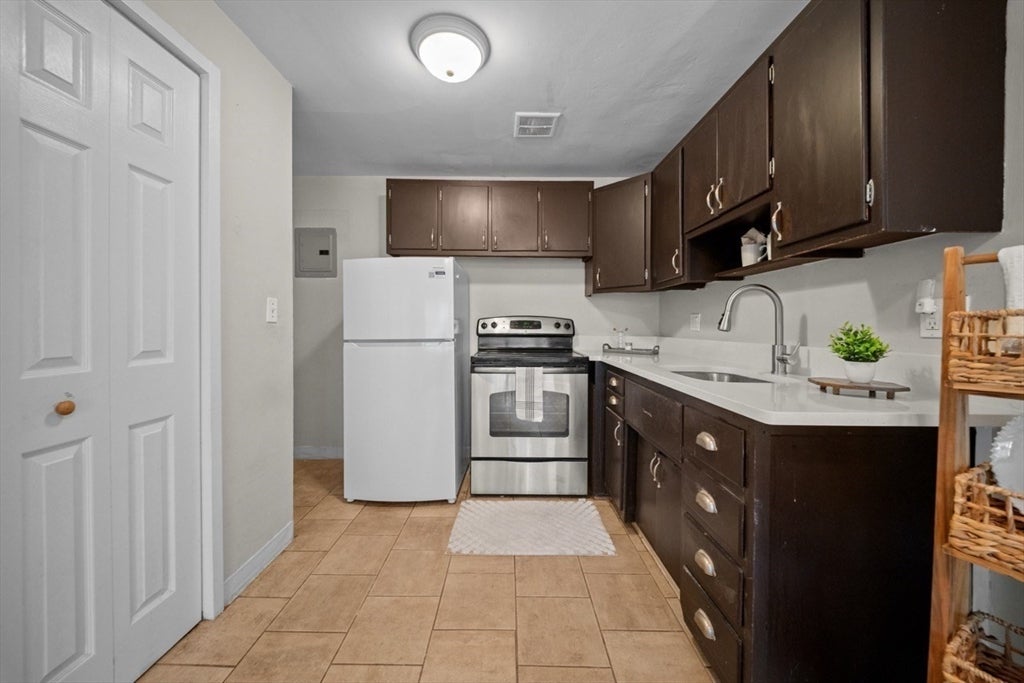 109 Warren Street #3, Watertown, MA, 109 Warren Street #3, Watertown, MA Photo #9