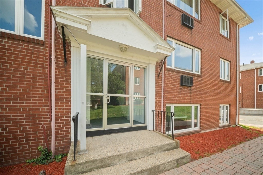 109 Warren Street #3, Watertown, MA, 109 Warren Street #3, Watertown, MA Photo #27