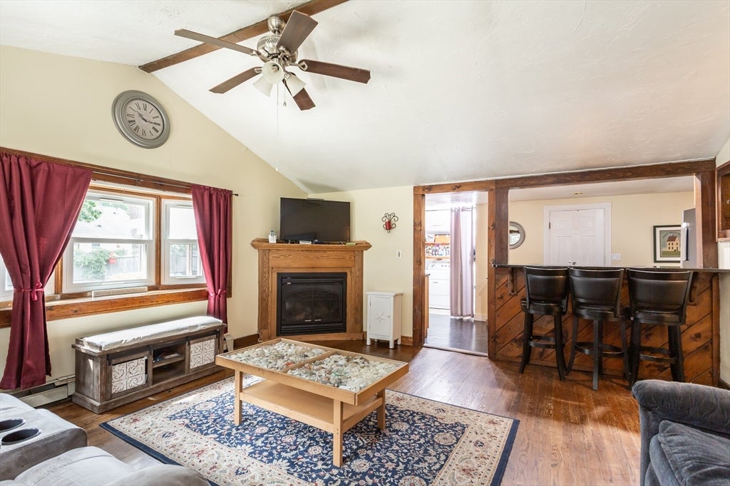 58 Chestnut Rd