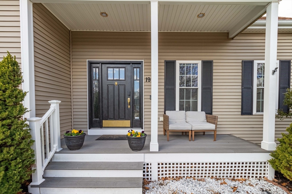 19 Kenney Dr