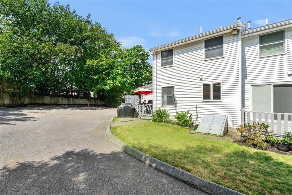 16 Eagan Place 16