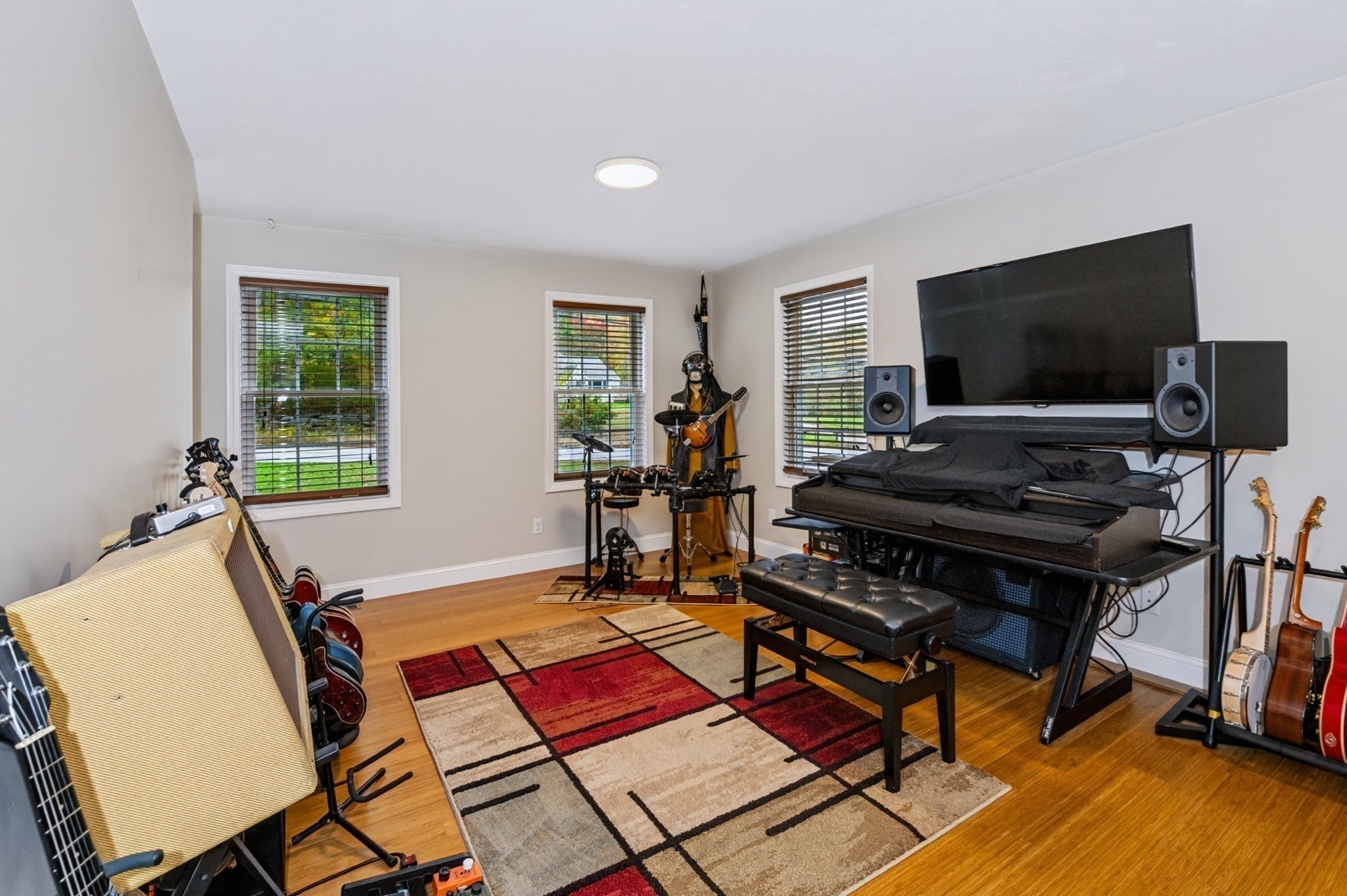 54 Lower Gore Road, Webster, MA, 54 Lower Gore Road, Webster, MA Photo #12