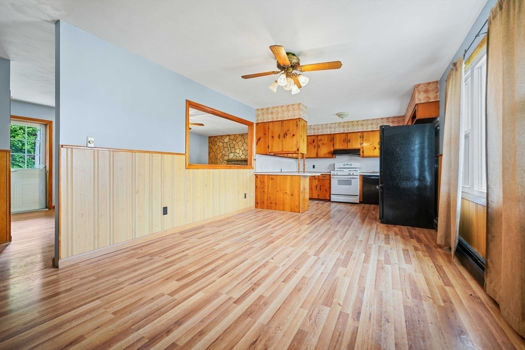 20 Roy Street, Fairhaven, MA Photo #10