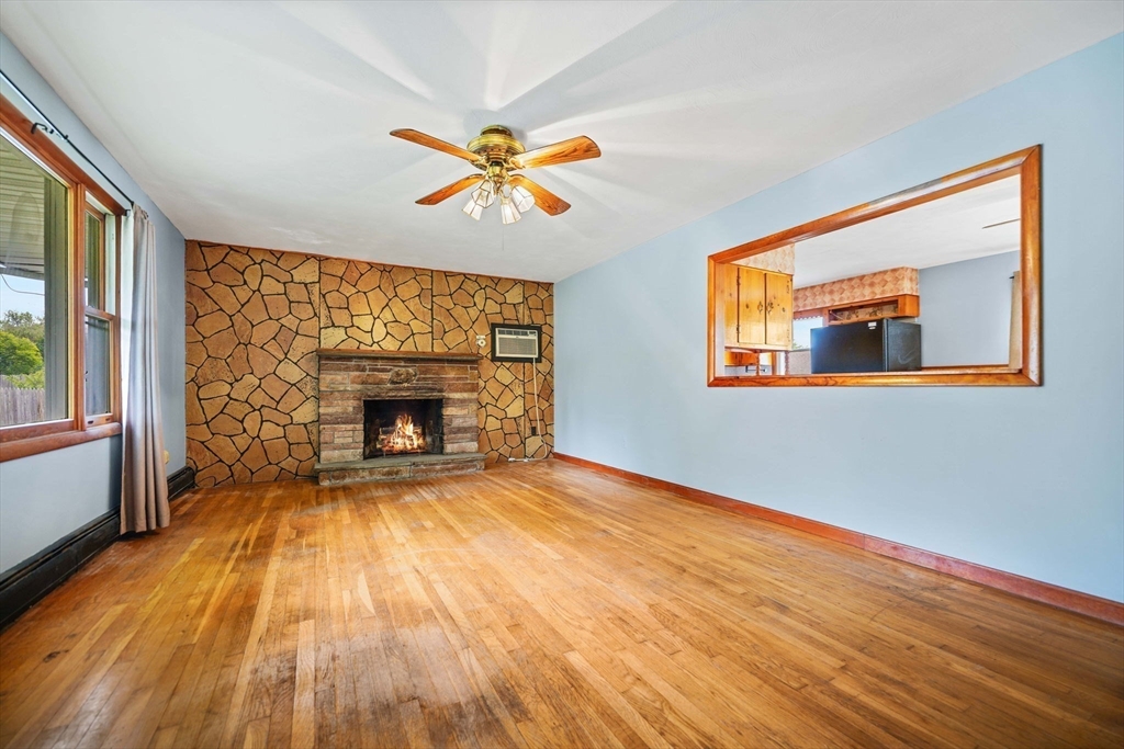 20 Roy Street, Fairhaven, MA Photo #5
