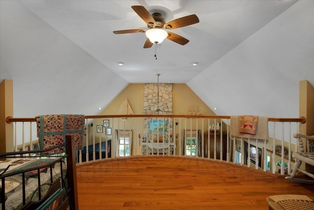 35 Margaret Rd, Middleboro, MA Photo #17