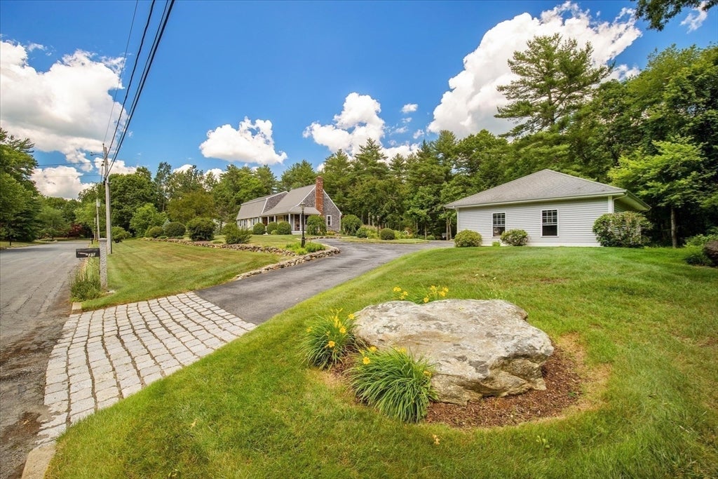 35 Margaret Rd, Middleboro, MA Photo #38
