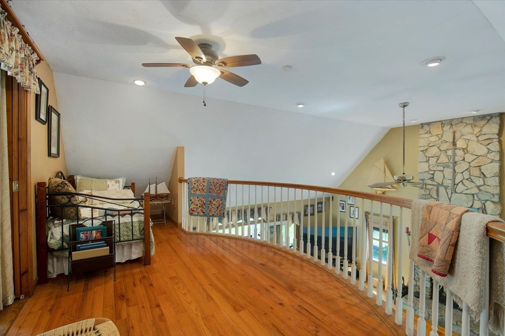 35 Margaret Rd, Middleboro, MA Photo #18