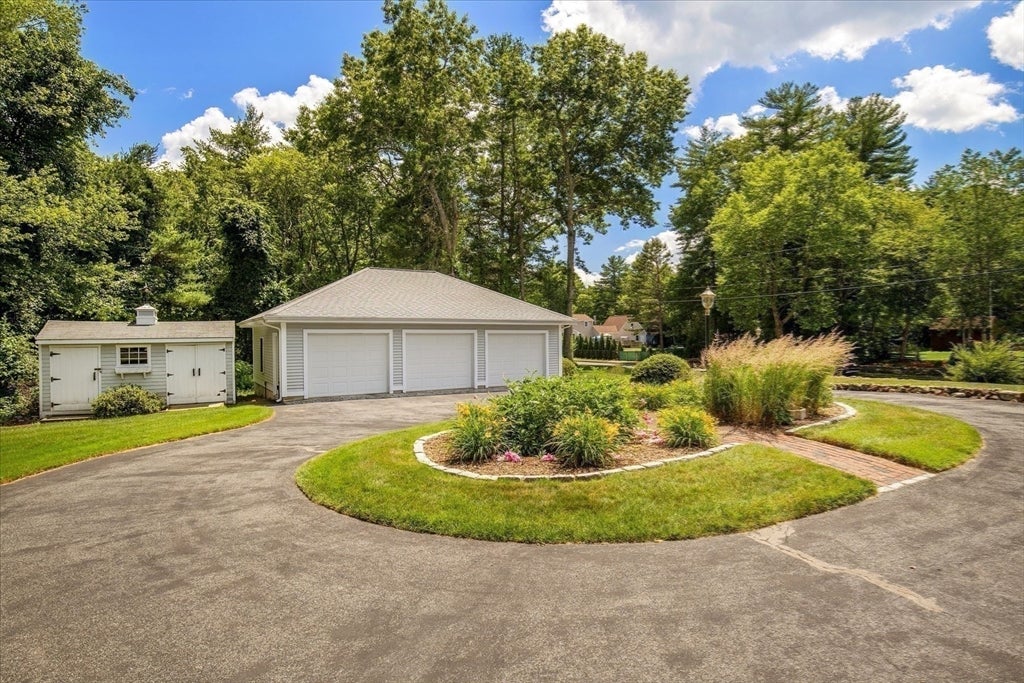 35 Margaret Rd, Middleboro, MA Photo #36