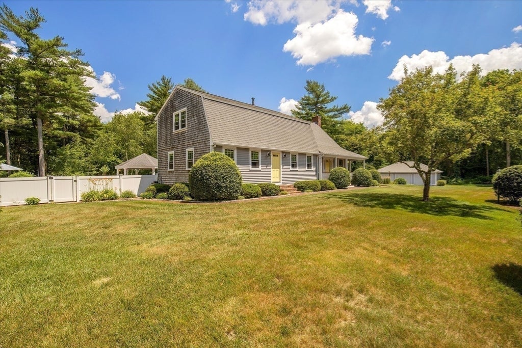 35 Margaret Rd, Middleboro, MA Photo #39