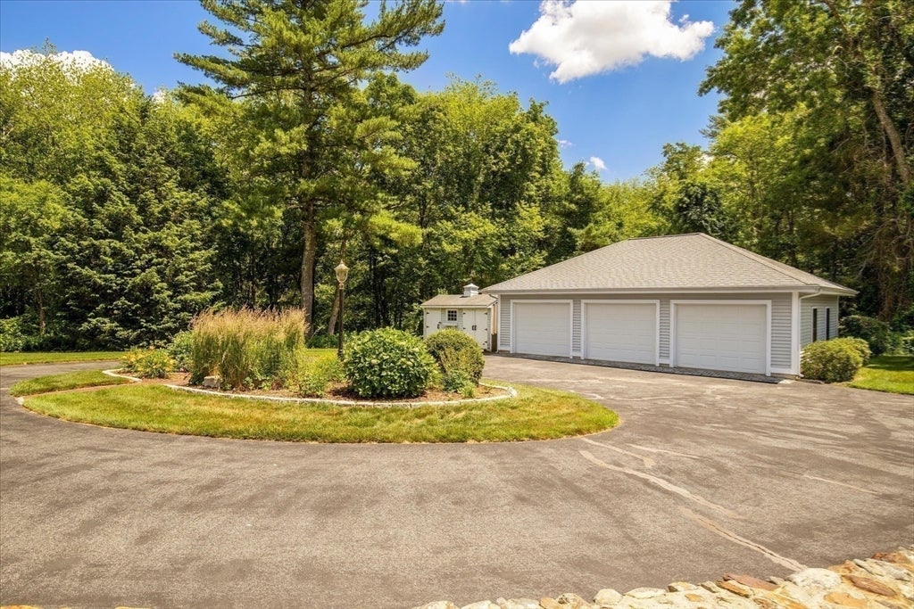 35 Margaret Rd, Middleboro, MA Photo #37