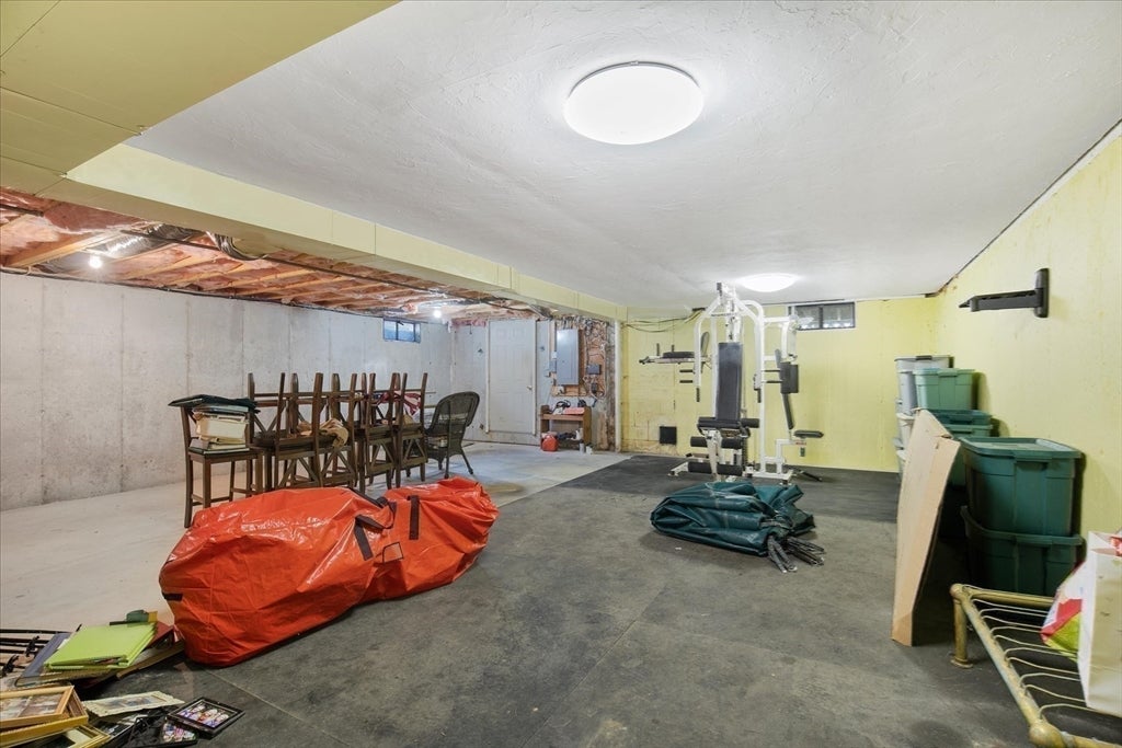 35 Margaret Rd, Middleboro, MA Photo #24