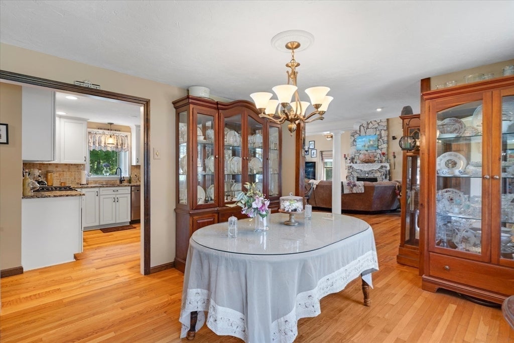 35 Margaret Rd, Middleboro, MA Photo #11