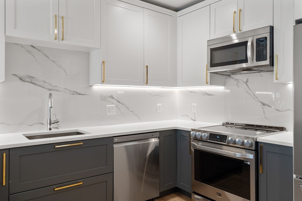 56 Winship St 302