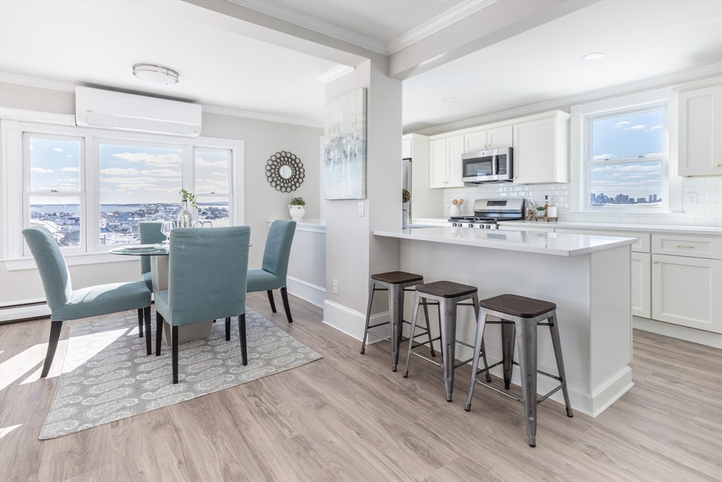 51 Harbor View Ave 3